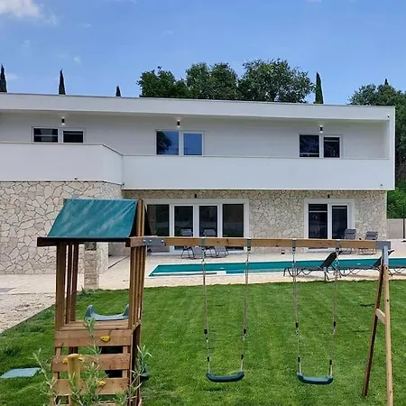 Villa Nora Juršići